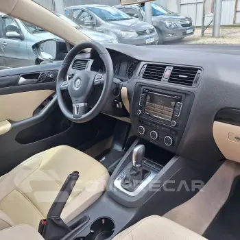 Jetta 2.0 4P FLEX COMFORTLINE TIPTRONIC AUTOMÁTICO