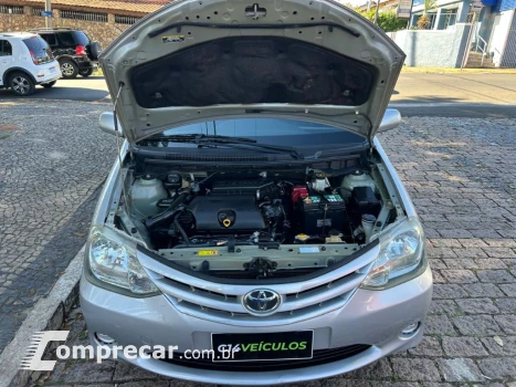 ETIOS XS Sedan1.5 Flex 16V 4p Mec.
