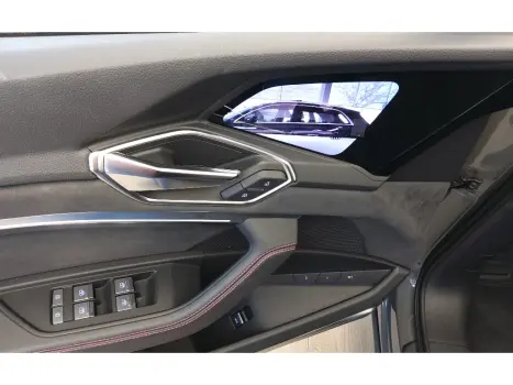 Q8 E-TRON 55 ELÉTRICO LAUNCH EDITION QUATTRO