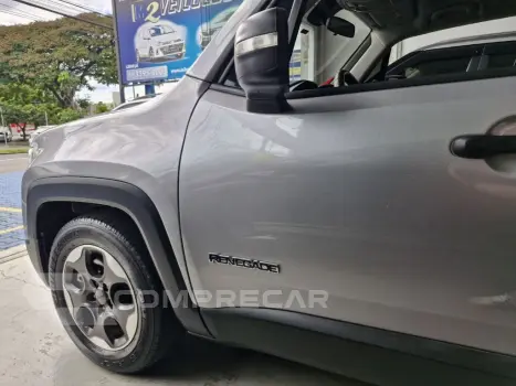 Renegade 1.8 4x2 Flex 16V Aut.