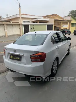 CITY 1.5 LX Sedan 16V