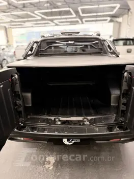 TORO 2.0 16V Turbo Volcano 4X4