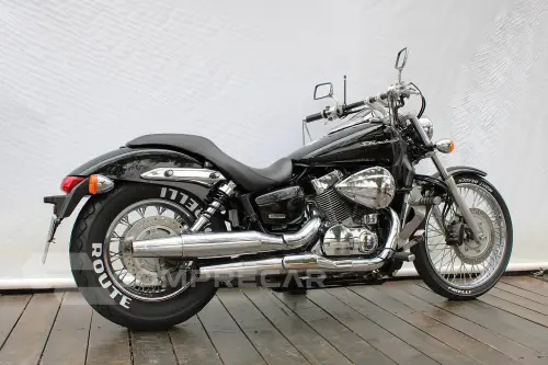 HONDA SHADOW 750