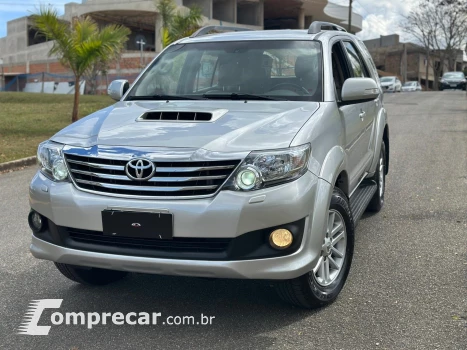 HILUX SW4 3.0 SRV 4X4 7 LUGARES 16V TURBO INTERCOOLER DIESEL