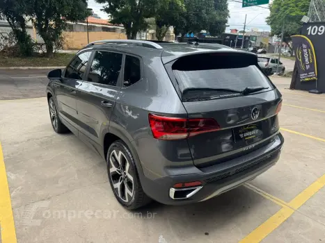 Taos 1.4 250 Tsi Total Flex Highline Automático