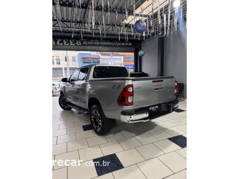 HILUX 2.8 D-4D TURBO DIESEL CD SRX 4X4 AUTOMÁTICO