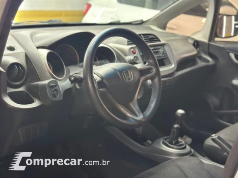 FIT - 1.4 LXL 16V 4P MANUAL