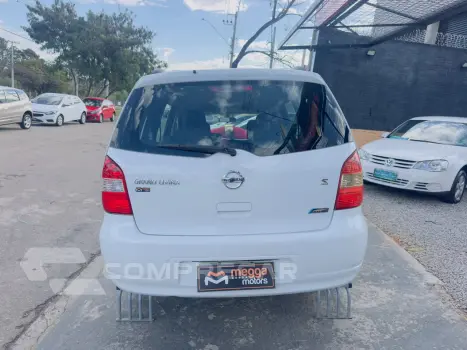 Grand Livina 1.8 16V 4P FLEX