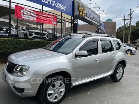 Renault DUSTER 2.0 16V Dynamique 4 portas