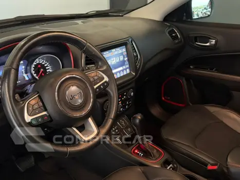 COMPASS 2.0 16V DIESEL TRAILHAWK 4X4 AUTOMÁTICO