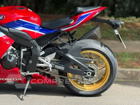 CBR 1000RR-R Fireblade SP