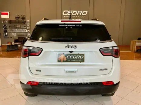 Compass 2.0 16V 4P LONGITUDE FLEX AUTOMÁTICO