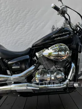 HONDA SHADOW 750