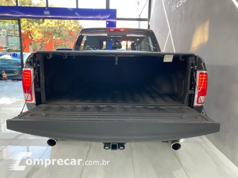 CLASSIC LARAMIE 5.7 CD V8 4X4 Aut.