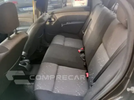 LOGAN - 1.6 EXPRESSION 16V 4P AUTOMÁTICO