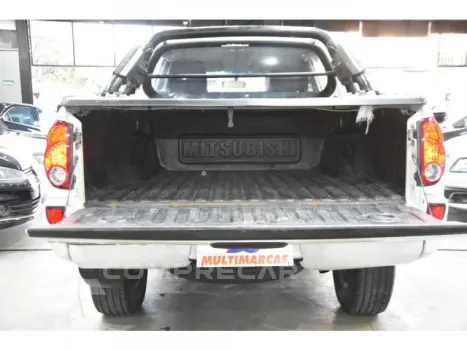 L200 TRITON - 2.4 HLS 4X2 CD 16V 4P MANUAL