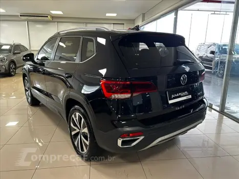 TAOS 1.4 250 TSI TOTAL FLEX HIGHLINE AUTOMÁTICO
