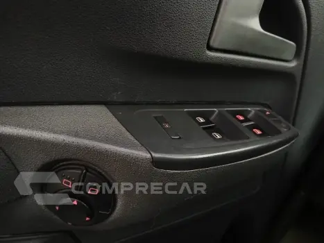FOX - 1.0 MI 8V 4P MANUAL