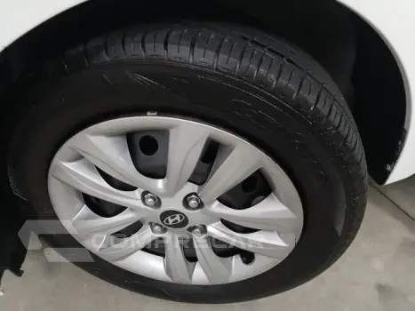 HB20S - 1.6 COMFORT PLUS 16V 4P AUTOMÁTICO