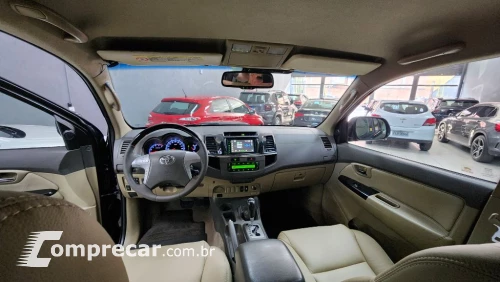 Hilux SW4 SRV D4-D 4x4 3.0 TDI Dies. Aut