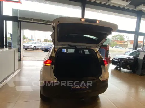 Tracker 1.0 4P FLEX TURBO AUTOMÁTICO