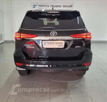 HILUX SW4 2.8 D-4d Turbo SRX 7L 4X4