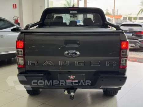 Ranger 3.2 20V CABINE DUPLA 4X4 STORM TURBO DIESEL AUTOMÁTIC