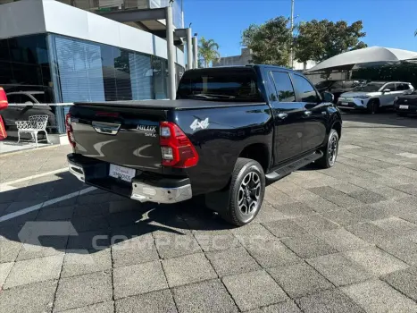 HILUX 2.8 D-4D TURBO DIESEL CD SRX 4X4 AUTOMÁTICO