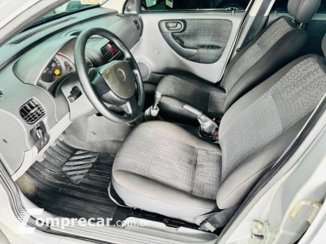 CORSA SEDAN JOY