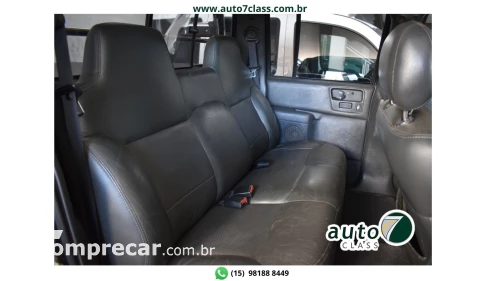 S10 - 2.4 MPFI EXECUTIVE 4X2 CD 8V 4P MANUAL