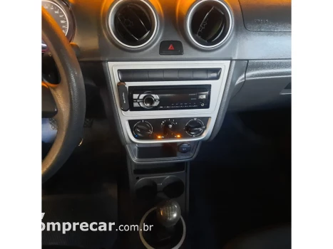 VOYAGE 1.6 MI CITY 8V FLEX 4P MANUAL