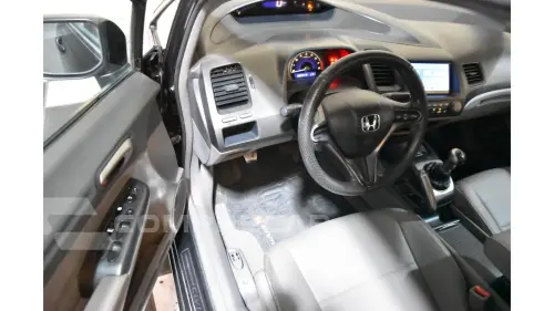 CIVIC - 1.8 LXS 16V 4P MANUAL