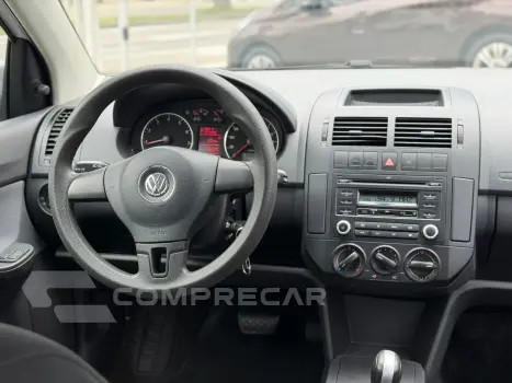 Polo Sedan I MOTION  1.6 Total Flex  4p