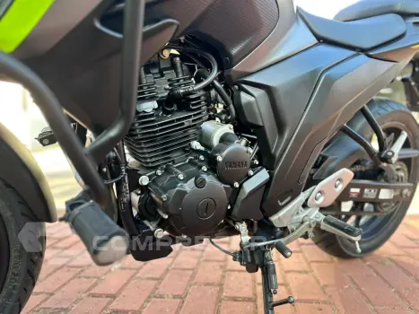 FZ25 FAZER ABS