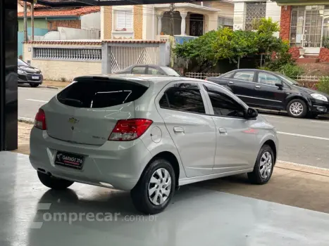 ONIX HATCH LT 1.0 8V FlexPower 5p Mec.