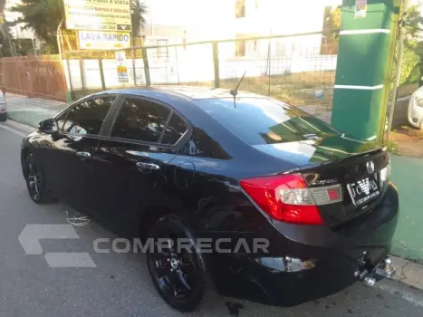 CIVIC - 1.8 EXS 16V 4P AUTOMÁTICO