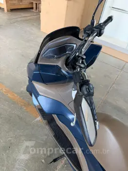 PCX 160 DLX ABS