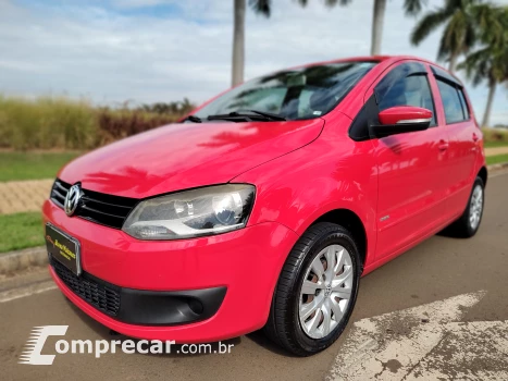 Volkswagen FOX 1.6 MI Trendline 8V 4 portas