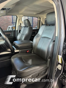 CLASSIC LARAMIE 5.7 CD V8 4X4 Aut.