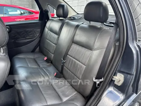 CORSA 1.4 MPFI Premium Sedan 8V