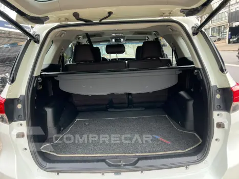 HILUX SW4 2.8 D-4d Turbo SRX 4X4