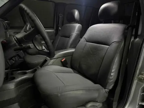 S10 2.4 MPFI EXECUTIVE 4X2 CD 8V FLEX 4P MANUAL