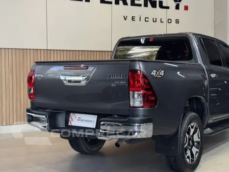 HILUX 2.8 SRX 4X4 CD 16V DIESEL 4P AUTOMÁTICO