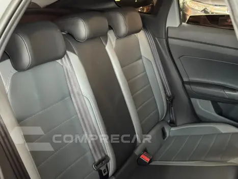 Nivus 1.0 4P FLEX 200 TSI HIGHLINE TURBO AUTOMÁTICO