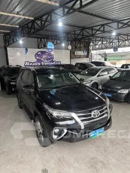 HILUX SW4 2.8 SRX 4X4 7 Lugares 16V Turbo Intercooler