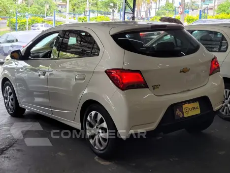 CHEVROLET ONIX HATCH ADVANTAGE 1.4 8V Flex 5p Aut. 4 portas