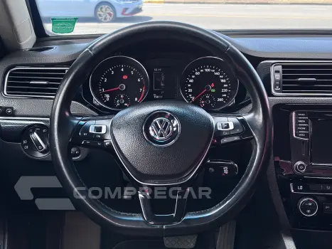 JETTA 2.0 TSI HIGHLINE 211CV GASOLINA 4P TIPTRONIC