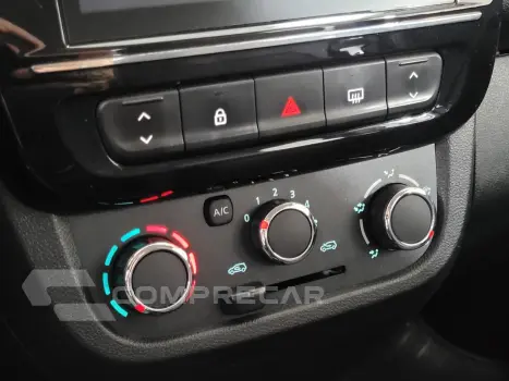 Kwid KWID Intense 1.0 Flex 12V 5p Mec.
