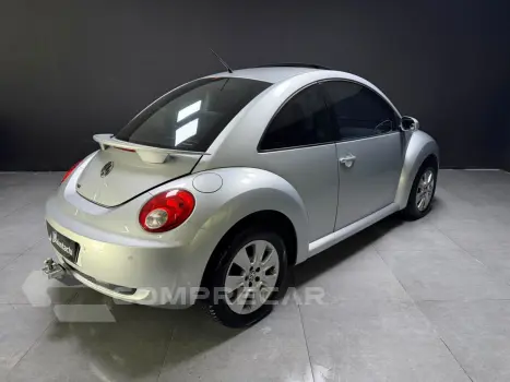 NEW BEETLE 2.0 MI 8V GASOLINA 2P AUTOMÁTICO