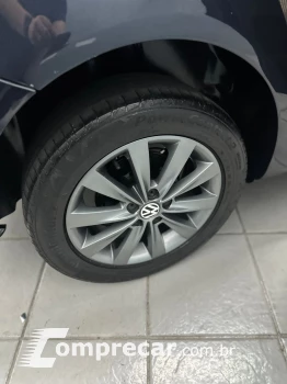 SPACEFOX  SPORTLINE/HIGHLINE 1.6 T.Flex